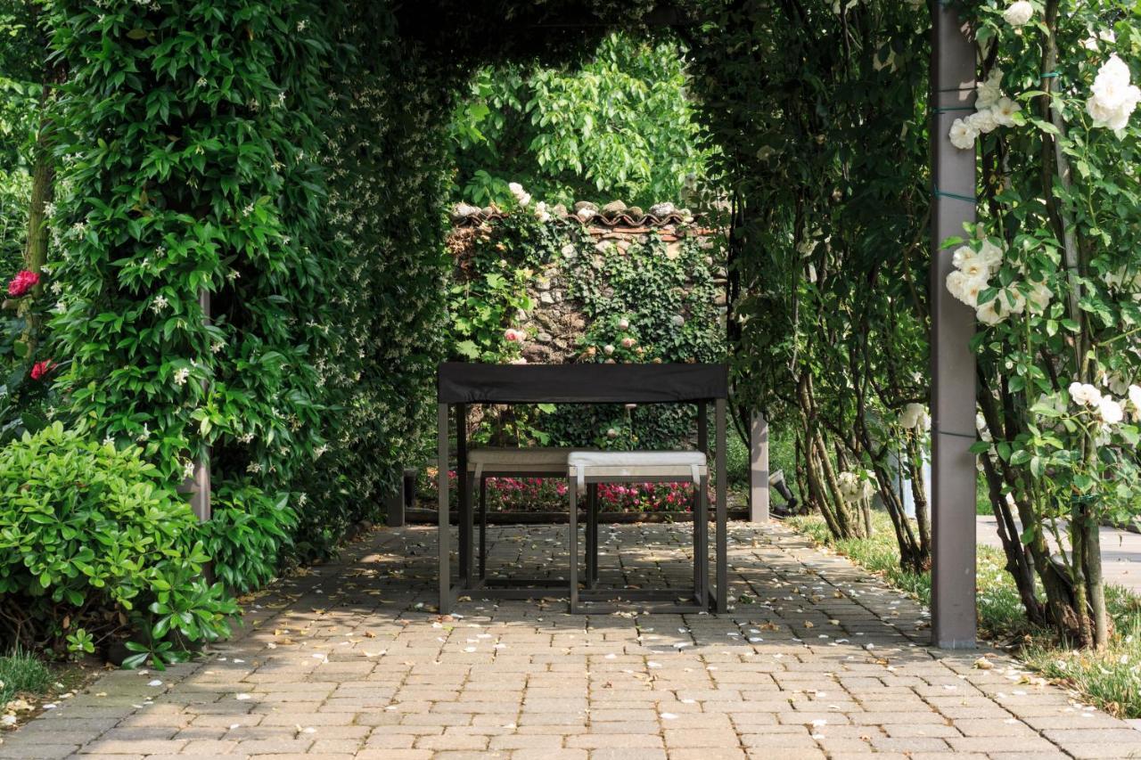 B&B A Ca' Minore Franciacorta Passirano Eksteriør billede